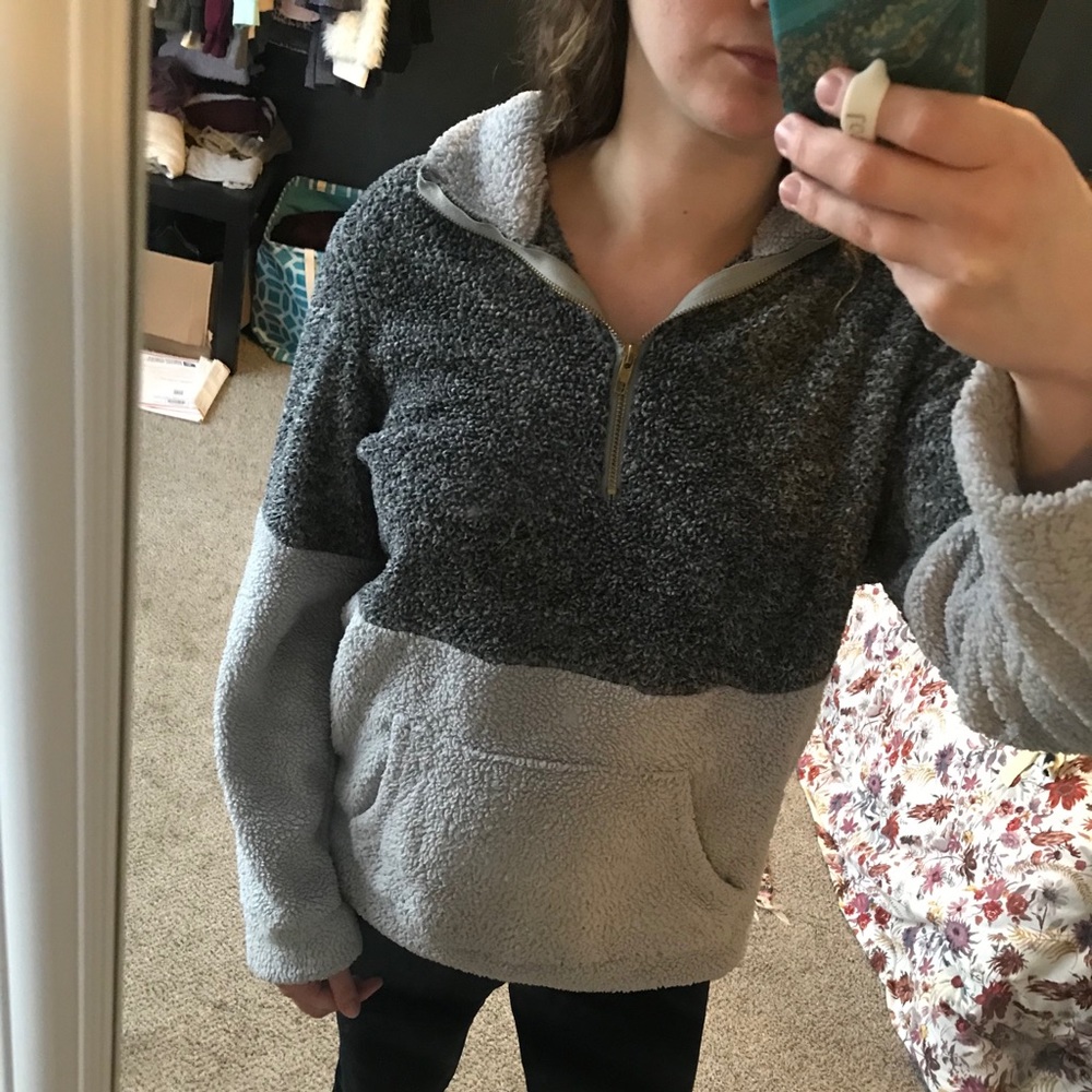 Gray quarter zip up